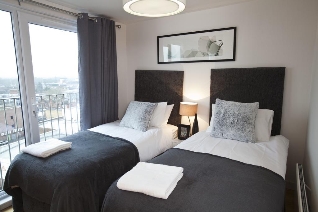 Appartement Watford Centre - Luxury Penthouse Extérieur photo